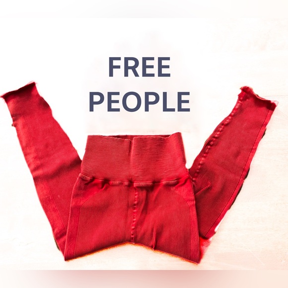 NEW FREE PEOPLE HAPPINESS RUNS LEGGINGS & TANK SET XS/S 108 RED - Picture 4 of 6
